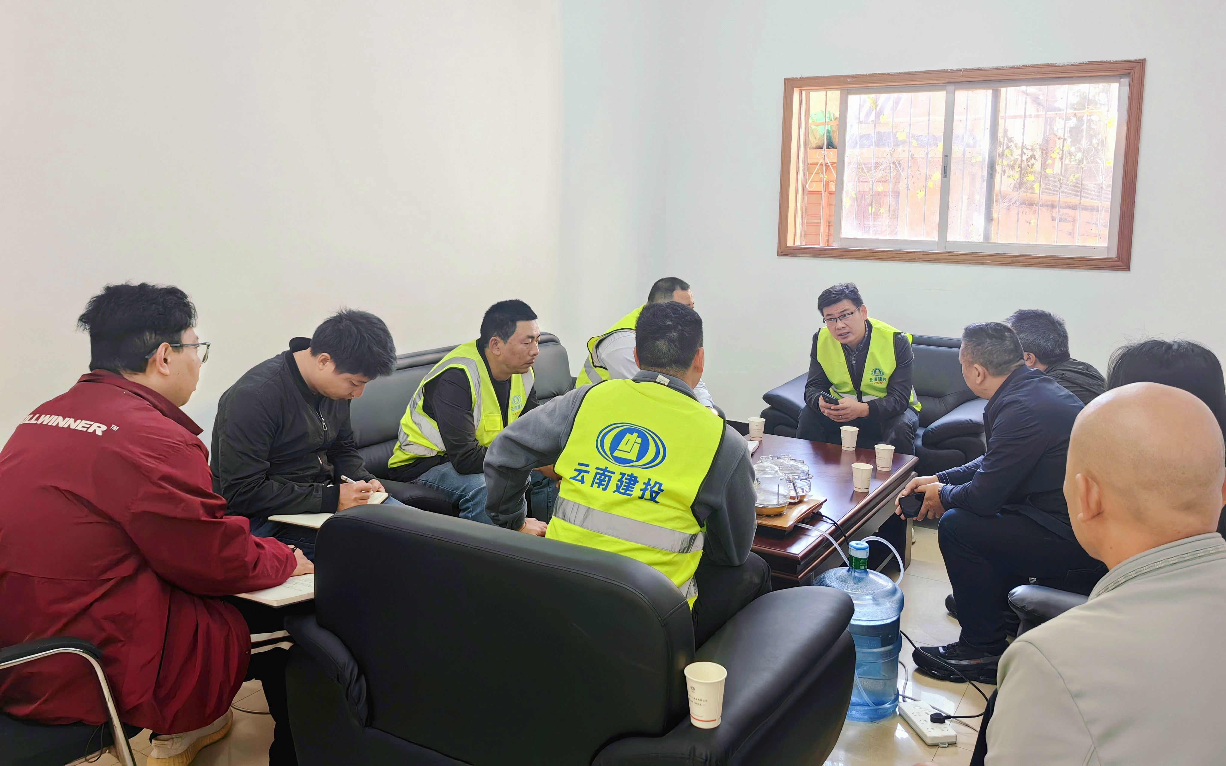 公司領(lǐng)導(dǎo)到昆明理工大學(xué)有色金屬冶金先進(jìn)技術(shù)項(xiàng)目檢查指導(dǎo)