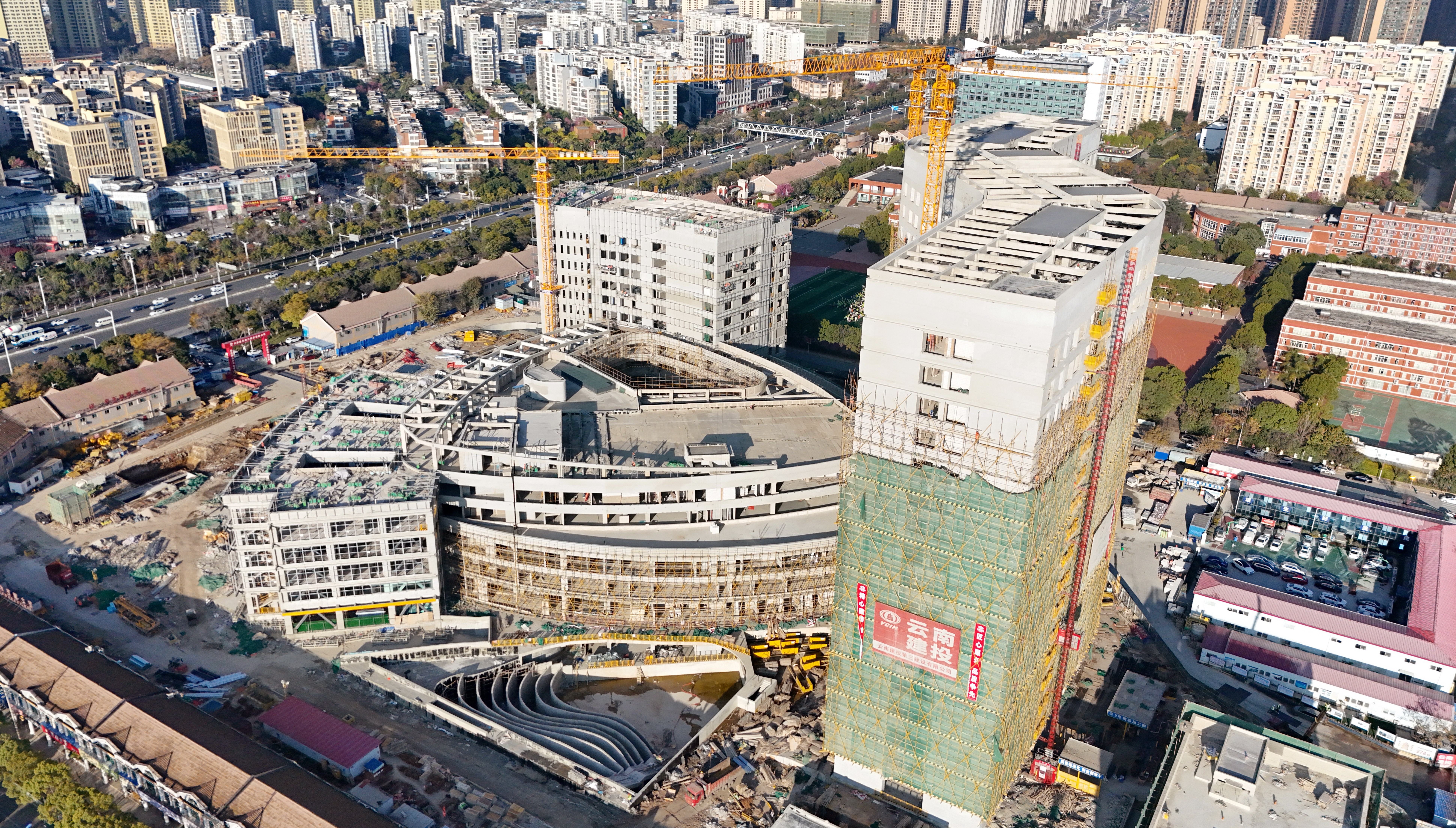 公司領導到云南省婦幼保健院項目檢查指導