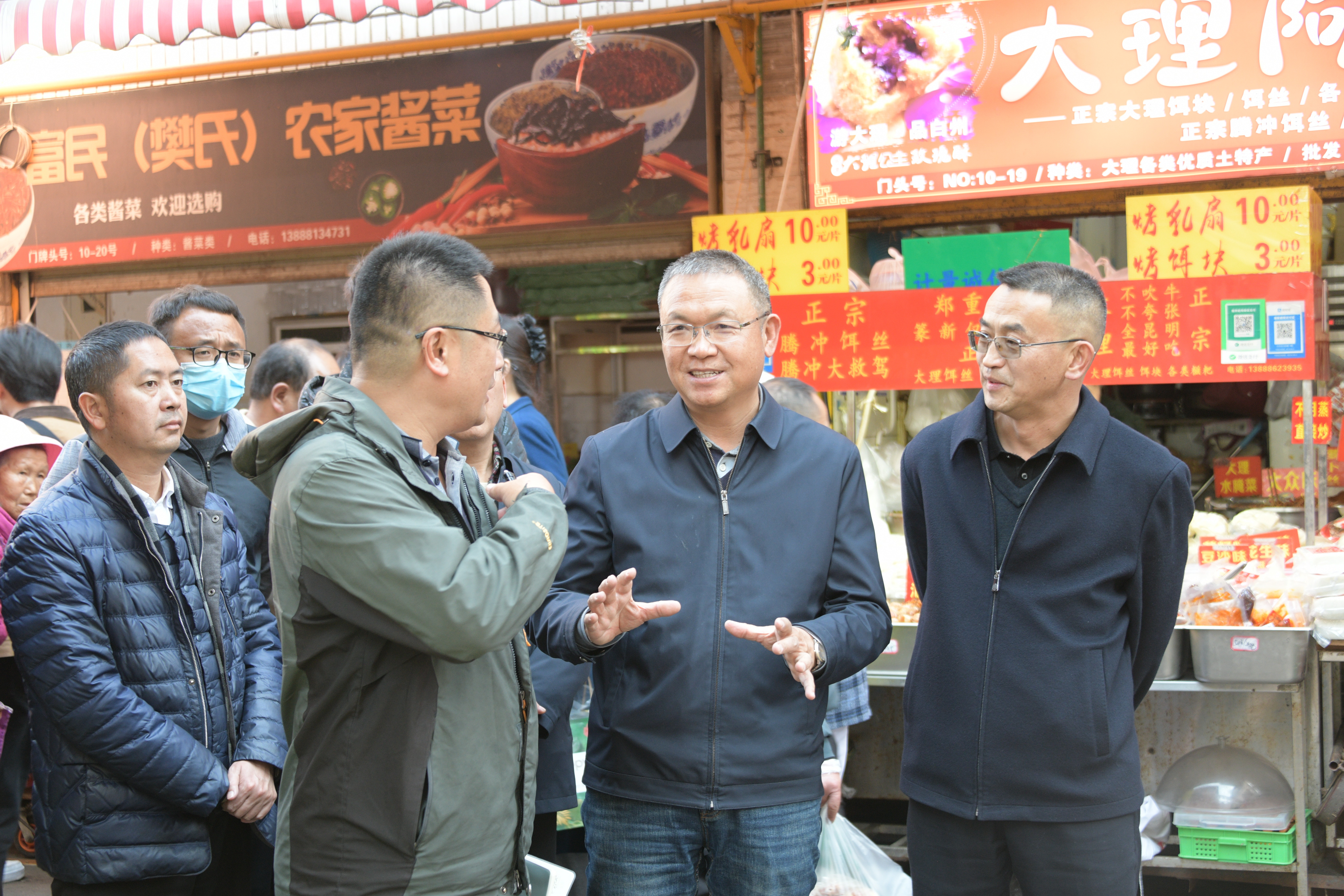 楊國文到大觀篆新農(nóng)貿(mào)市場開展節(jié)前安全檢查