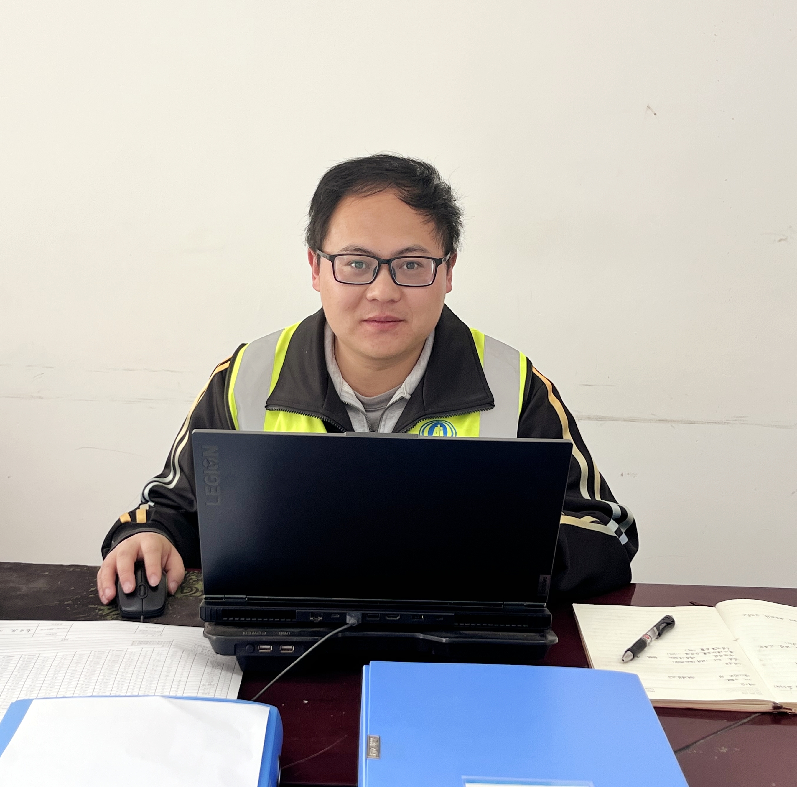 聚焦職代會(huì)丨學(xué)習(xí)先進(jìn)榜樣 汲取奮進(jìn)力量（三）