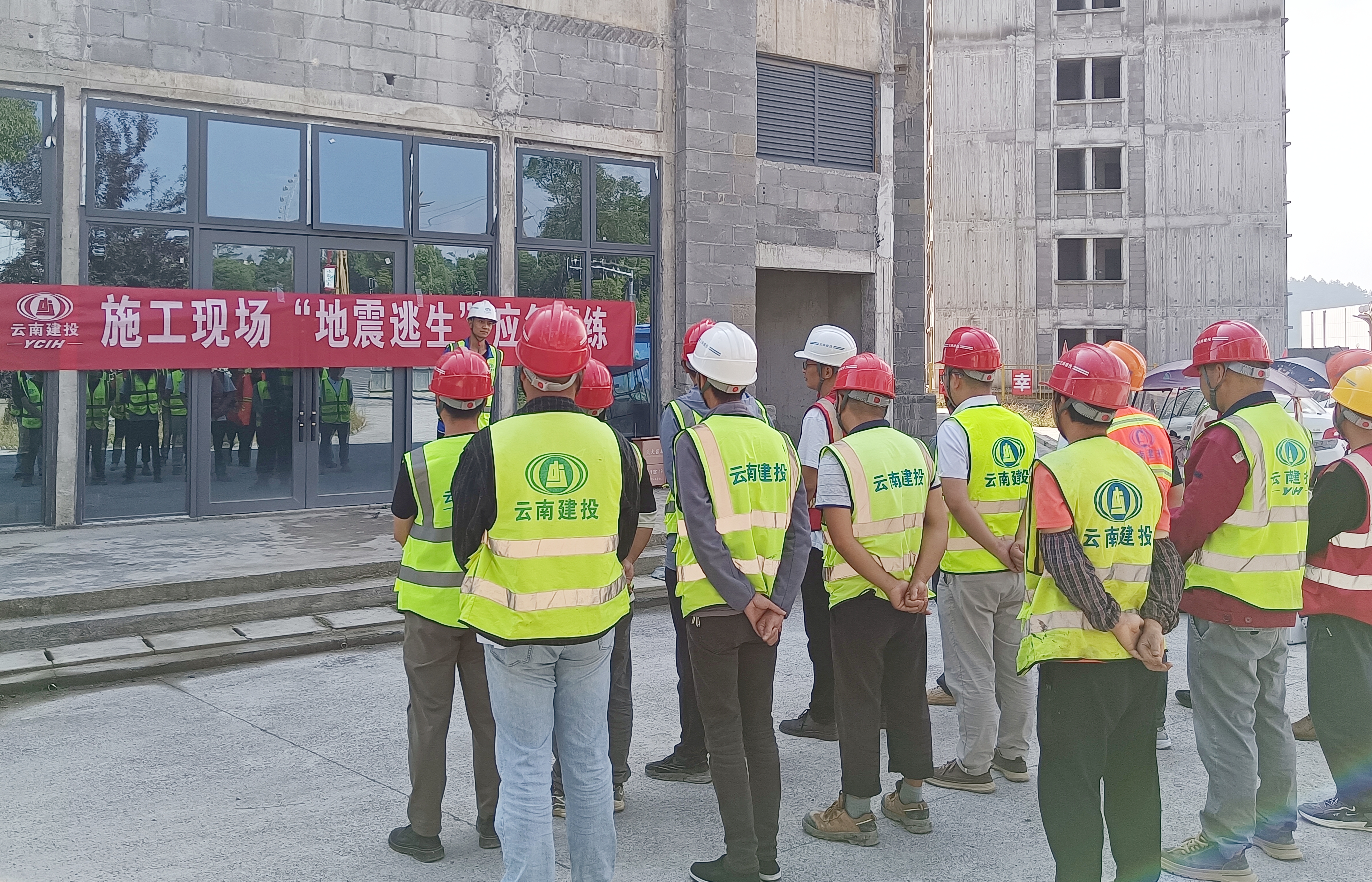 人人講安全 個(gè)個(gè)會(huì)應(yīng)急丨公司各單位以多種形式組織開(kāi)展“安全生產(chǎn)月”活動(dòng)（三）