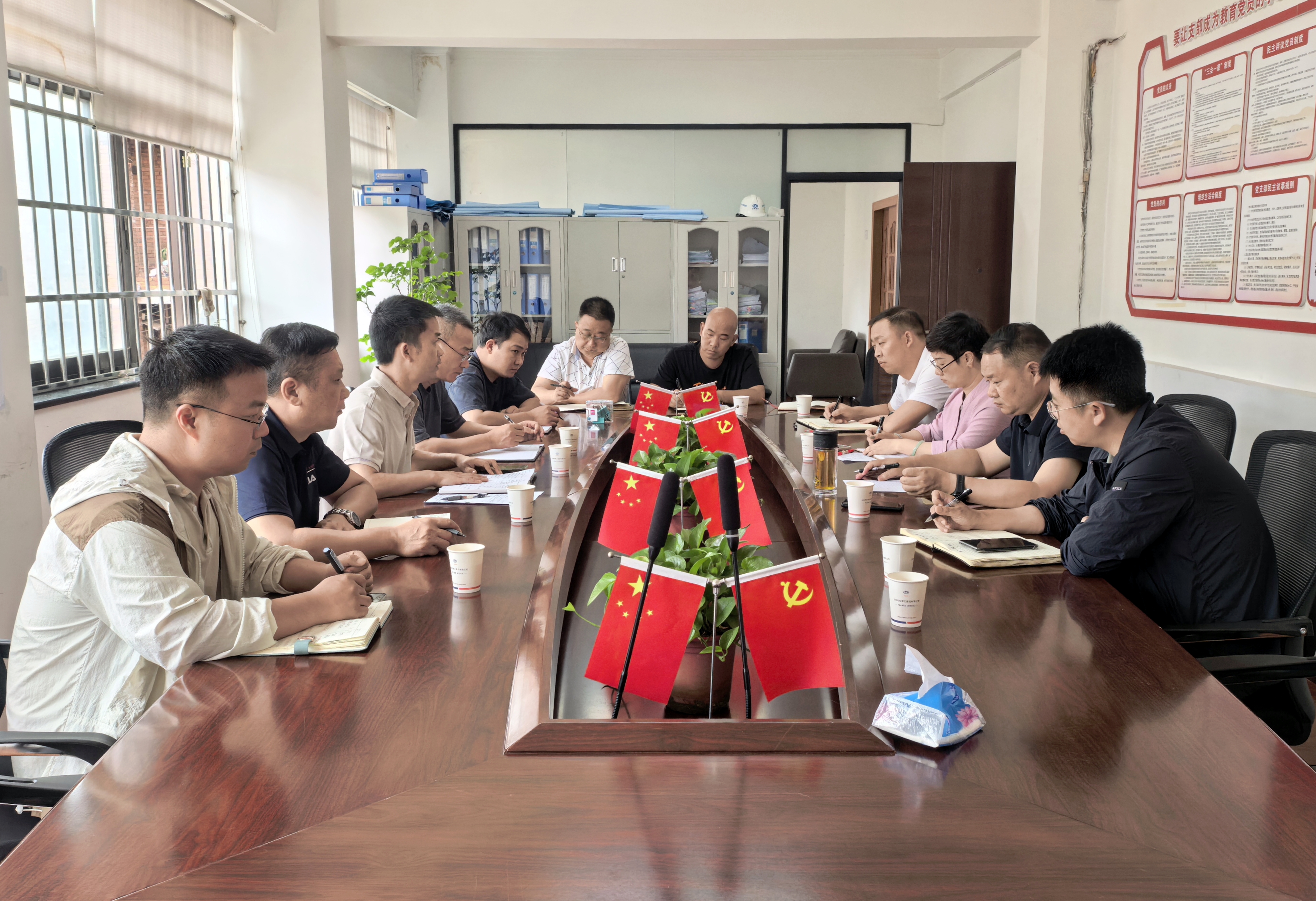 一線問實情 聚力謀發(fā)展——尹彪深入各基層單位調(diào)研